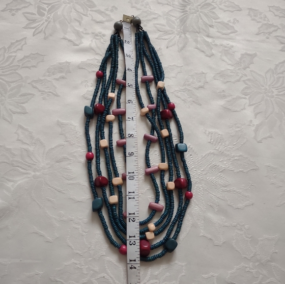Five layer rondelles green red pink various shapes wooden necklace - Picture 10 of 10
